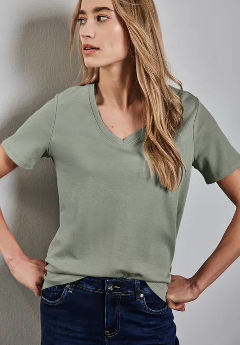 Basic V-Neck Shirt dusty milky green