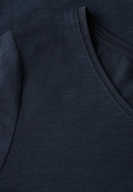Basic T-Shirt in Unifarbe deep blue