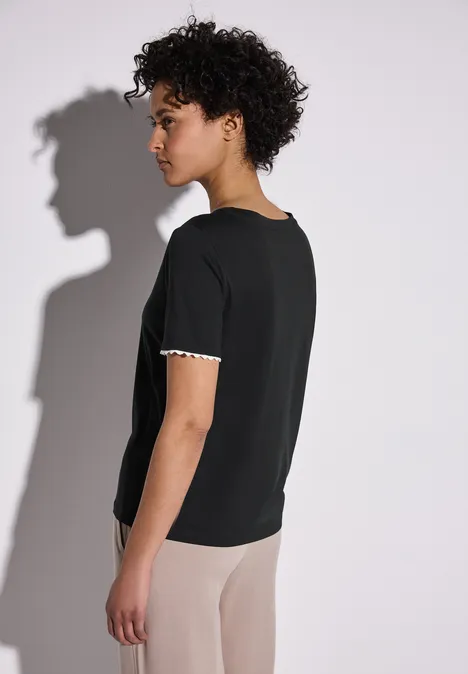 Basic Shirt mit Deko-Tape Black