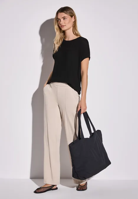 Shirt mit Lochmusterdetail Black