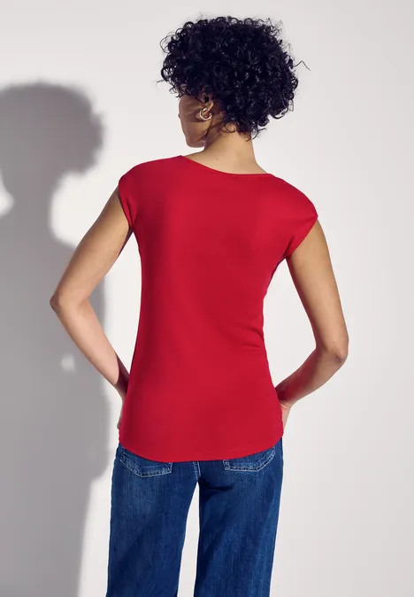 T-shirt à encolure diamant glory red