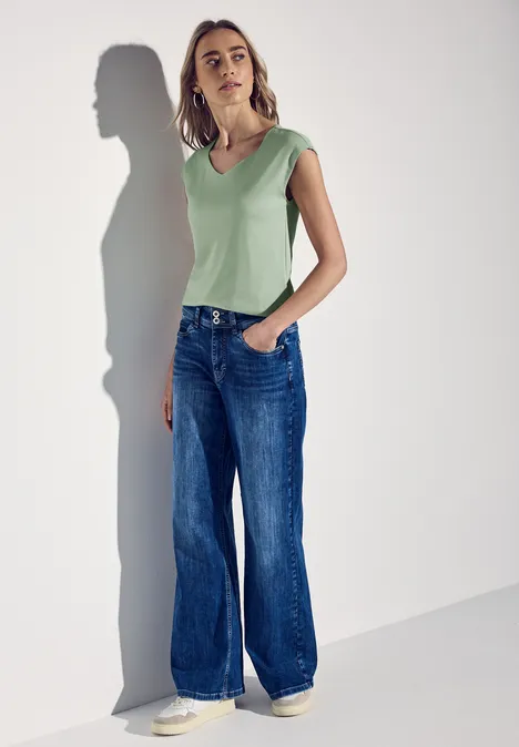 Shirt mit Diamant-Ausschnitt soft jade green