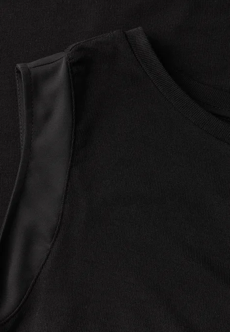 Top mit Chiffondetails Black