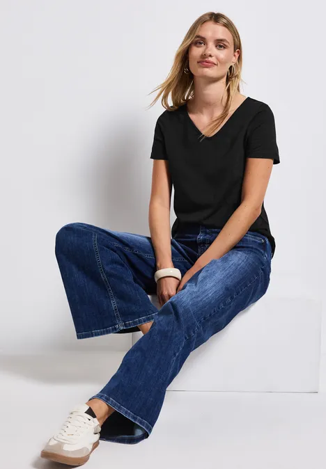 Basic T-Shirt in Unifarbe Black