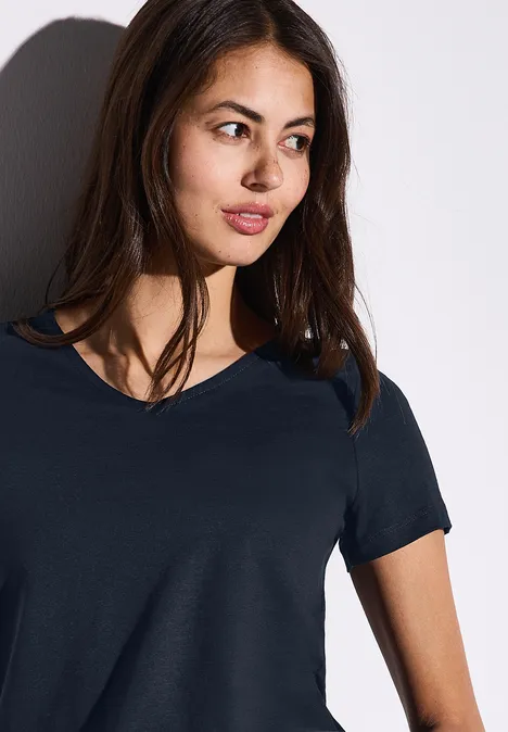 Basic T-Shirt in Unifarbe deep blue