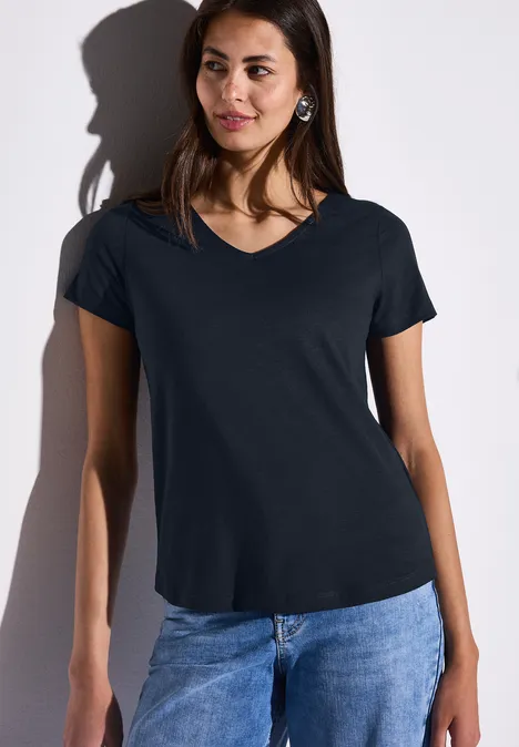 Basic T-Shirt in Unifarbe deep blue
