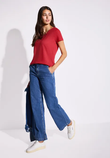 Basic T-Shirt in Unifarbe glory red