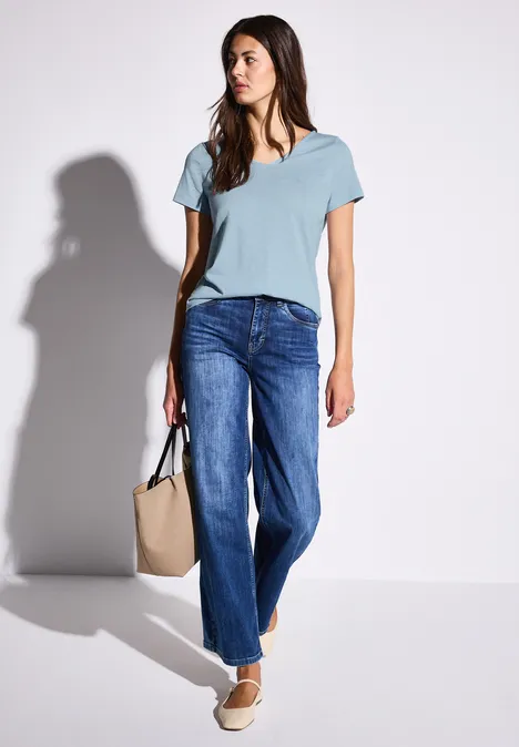 Basic T-Shirt in Unifarbe iced blue
