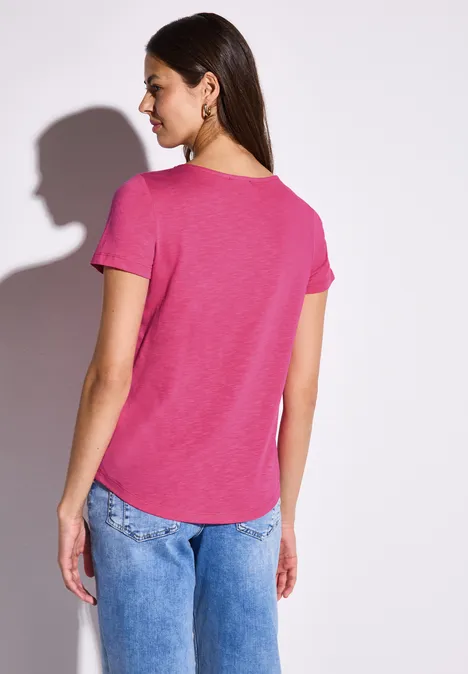 Basic T-Shirt in Unifarbe blazing pink