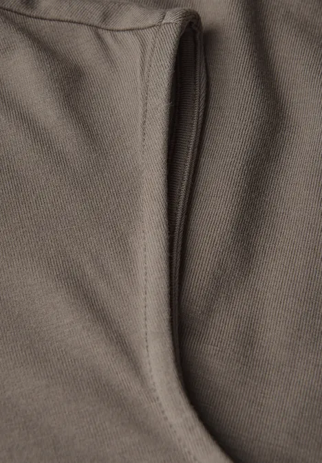 V-Neck Jersey-Shirt dark tumbled beige