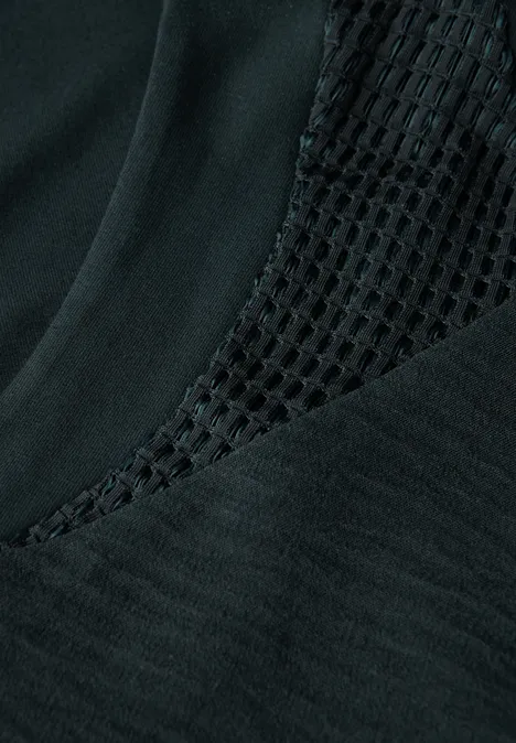 Top mit Mesh-Details pine grove green