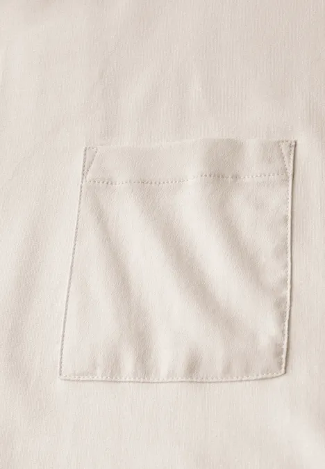 T-Shirt mit Brusttasche silkstone white