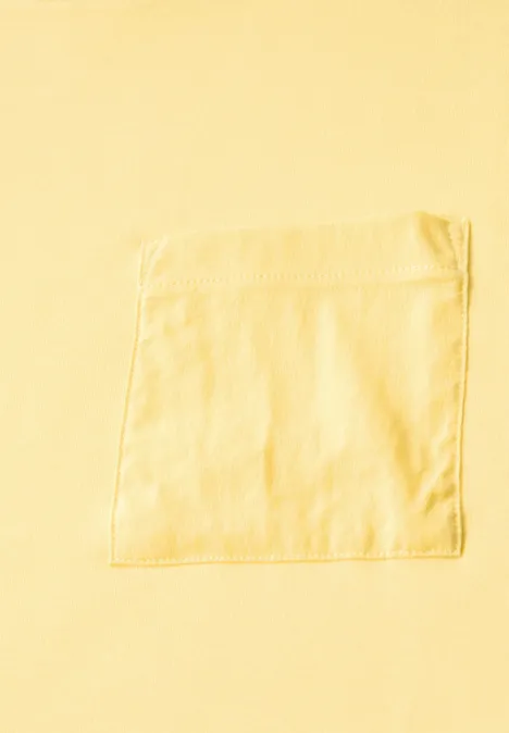 T-shirt avec poche poitrine buttercream yellow
