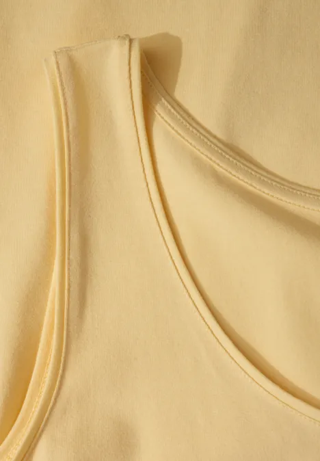 Basic Top buttercream yellow