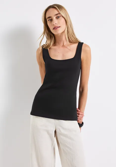 Basic Top mit Square Neck Black