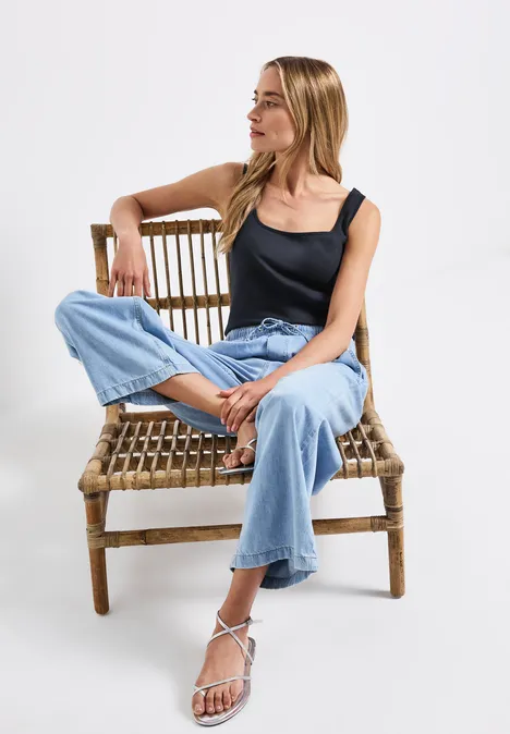 Basic Top mit Square Neck deepwater blue