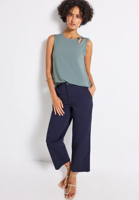 Top mit Cut-Out und Detail arona blue