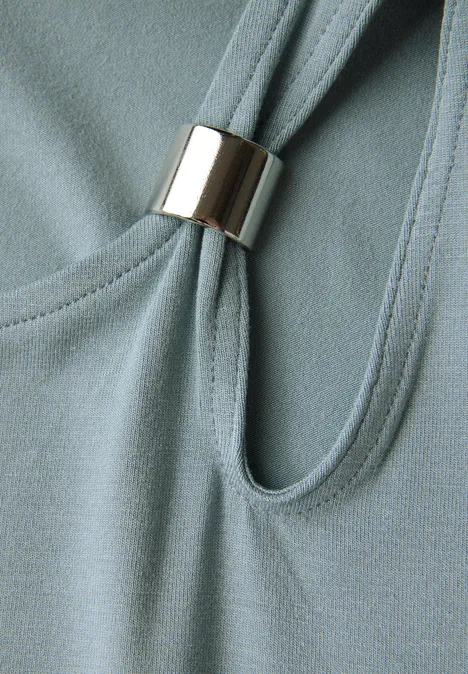 Top mit Cut-Out und Detail arona blue