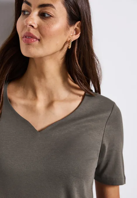 T-Shirt mit Herzausschnitt nomad brown