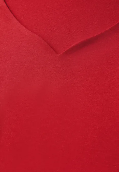 T-Shirt mit Herzausschnitt racing red