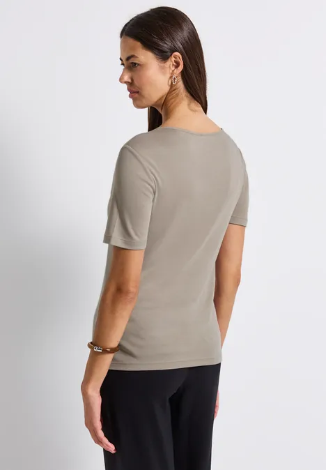 T-Shirt mit Herzausschnitt morning beige