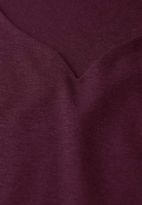 T-Shirt mit Herzausschnitt noble red