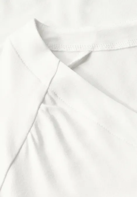 Jersey-Shirt mit Elastiksaum off white