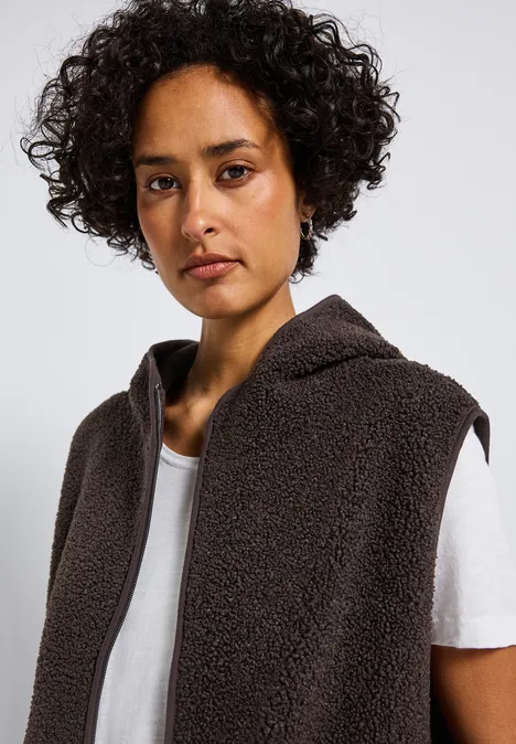 Teddy Weste mit Kapuze deep roast brown