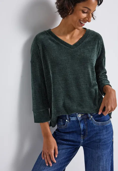 Kuscheliges V-Neck Shirt evernight green