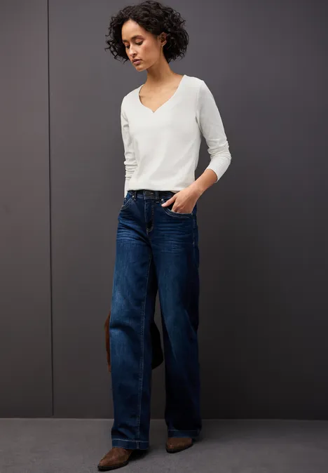 Shirt mit Herzausschnitt off white