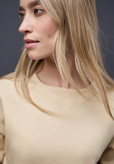 Shirt met geribd detail sanded beige mel.
