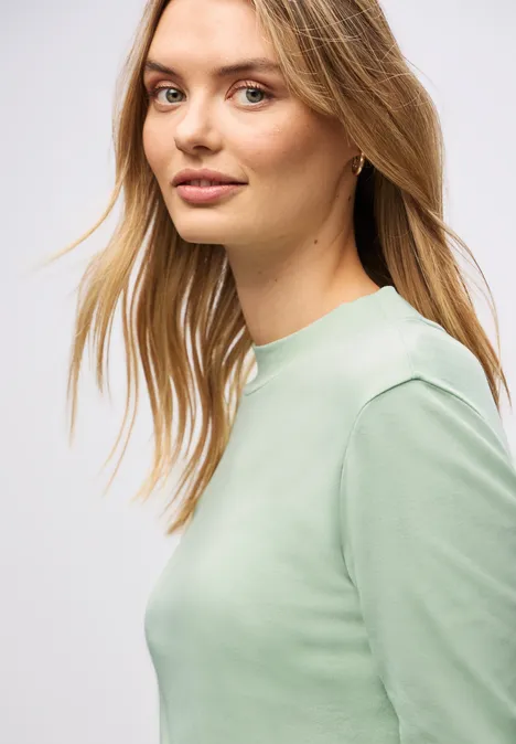Basic Turtleneck Shirt pale mint green