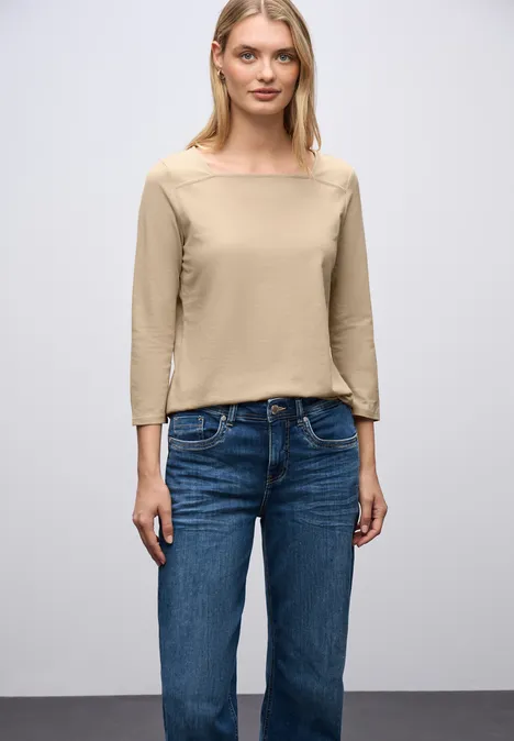 Shirt met vierkante halslijn sanded beige mel.