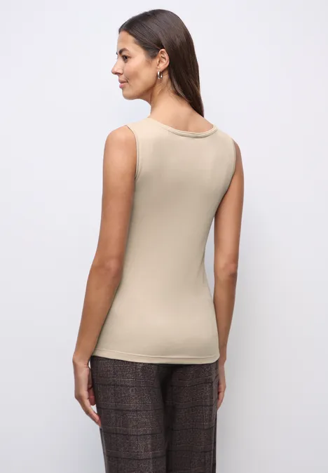 Top met knoopdetail cotton beige Top met knoopdetail cotton beige