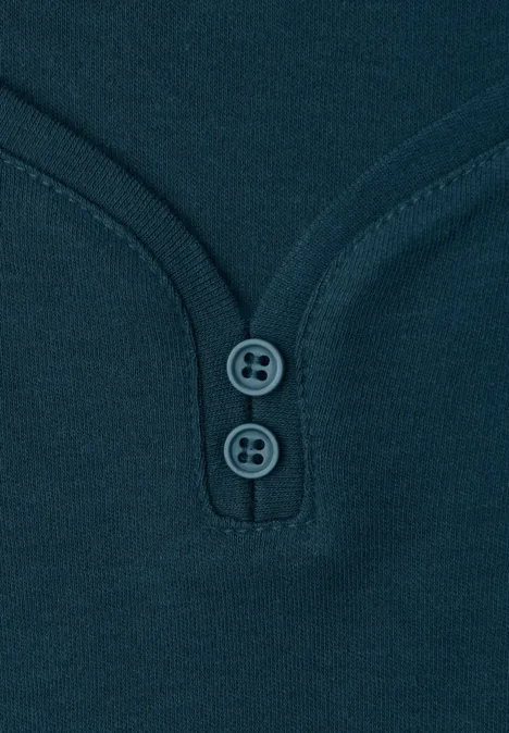 Top met knoopdetail tide blue Top met knoopdetail tide blue