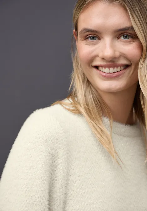 Weiches Shirt mit Glitzer soft beige