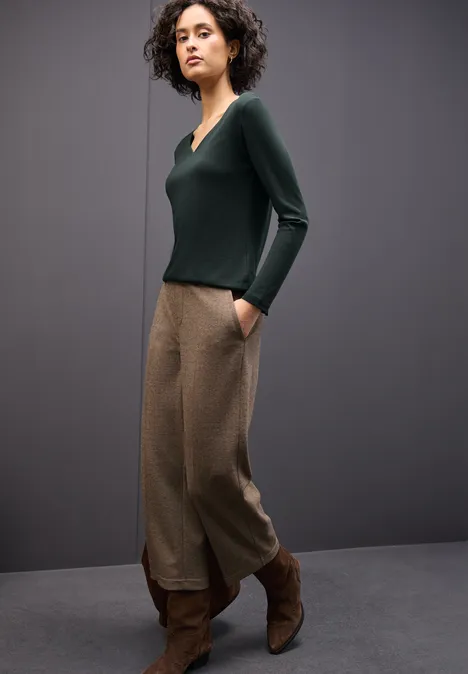 Shirt mit Herzausschnitt evernight green