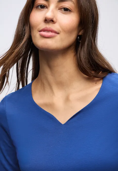 Shirt mit Herzausschnitt amparo blue