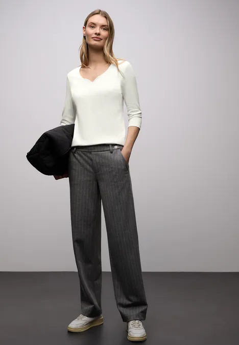 Koszulka z dekoltem w kształcie serca off white