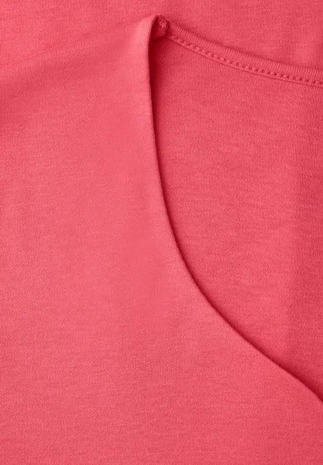 Shirt mit Herzausschnitt striking coral