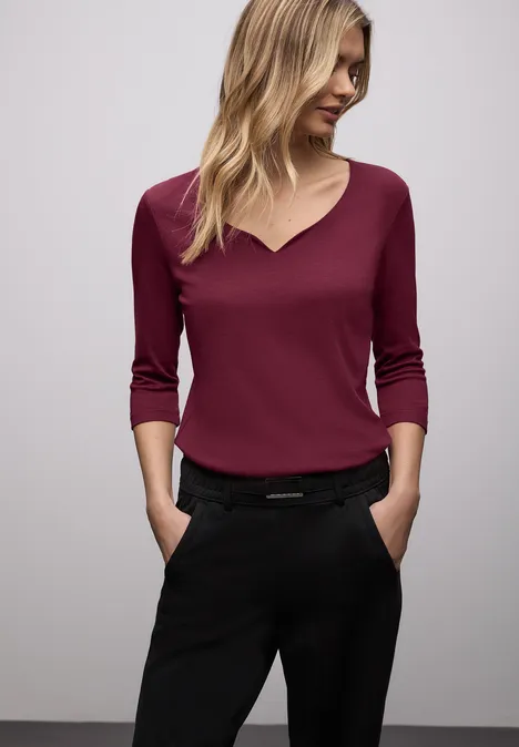 Shirt mit Herzausschnitt truffle red