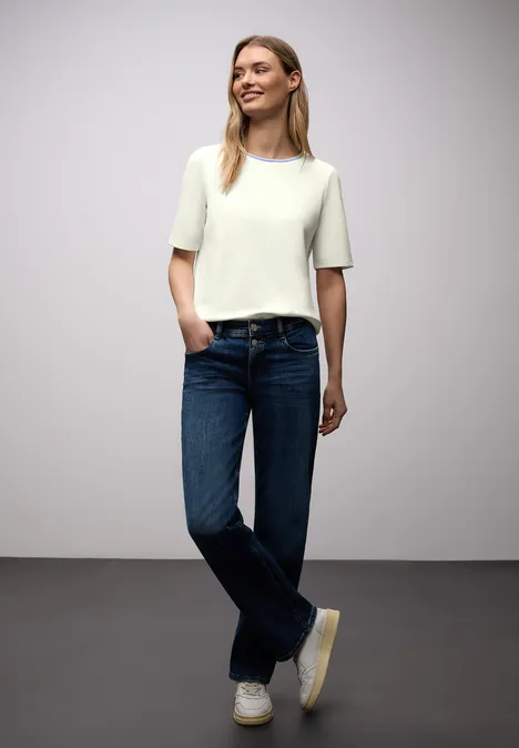 T-Shirt mit Kontrastdetail off white T-Shirt mit Kontrastdetail off white