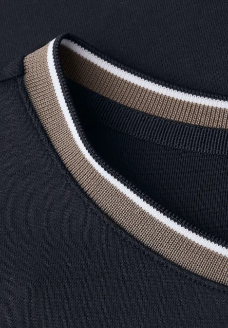T-Shirt mit Kontrastdetail shadowed navy