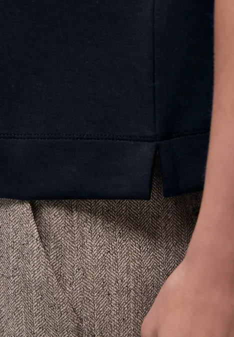 T-Shirt mit Kontrastdetail shadowed navy