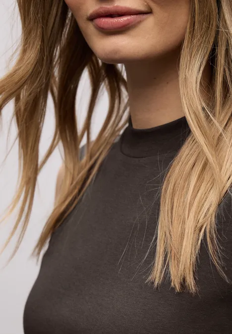 Basic Top molten earth