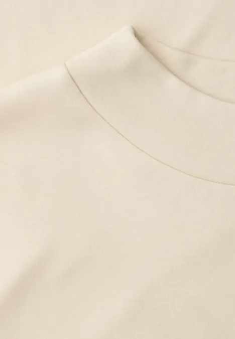 T-shirt de base avec Turtle Neck smoke beige