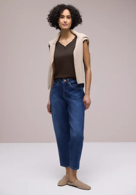 T-shirt avec détail de boutons espresso brown