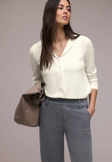 Jas in effen kleur off white Jas in effen kleur off white