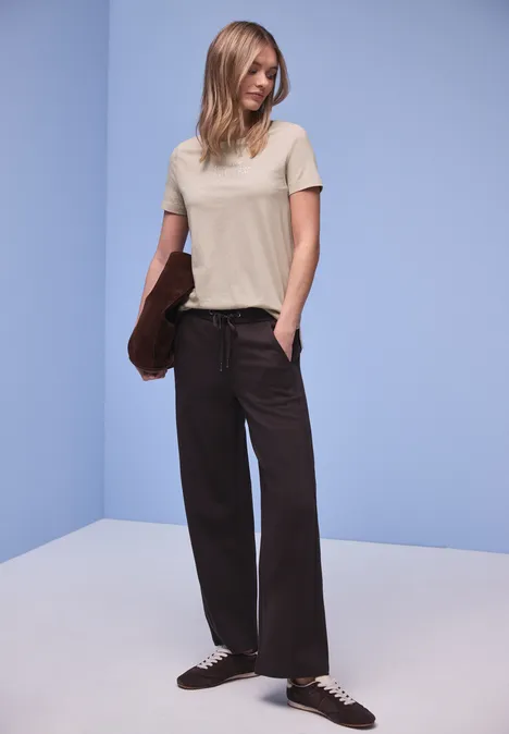 Shirt met tekst clay sand