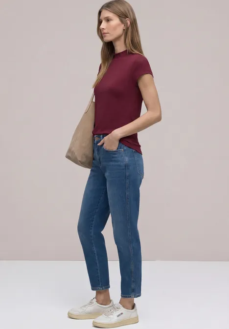 Basic Shirt mit Turtle Neck truffle red